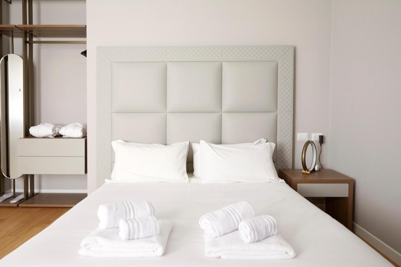 PRESTIGE Boutique Aparthotel-Piazza Duomo Milan Extérieur photo